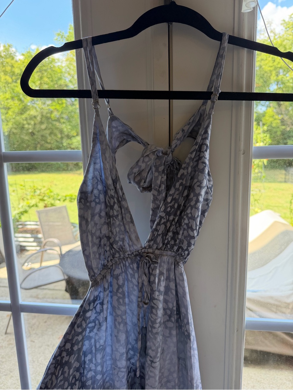 Blue Pattern Backless Maxi Dress